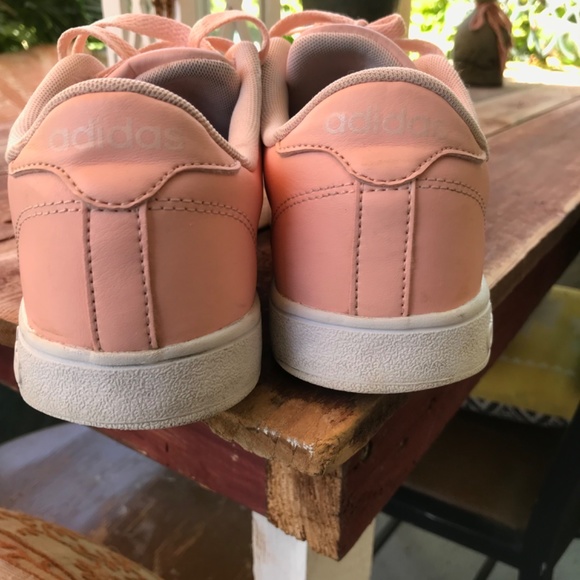 Women 100% Genuine Leather Adidas Light Pink Sneakers Size 9 - Picture 5 of 9